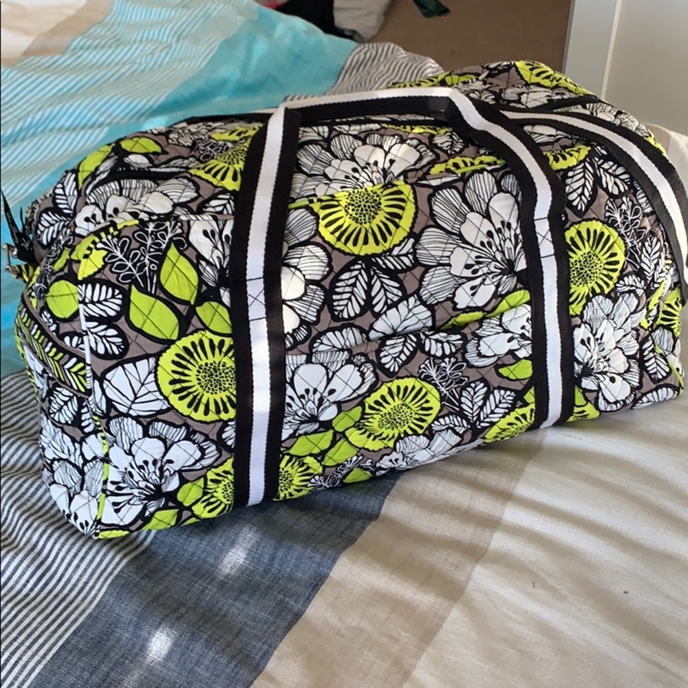 EUC Vera Bradley Citron Duffle